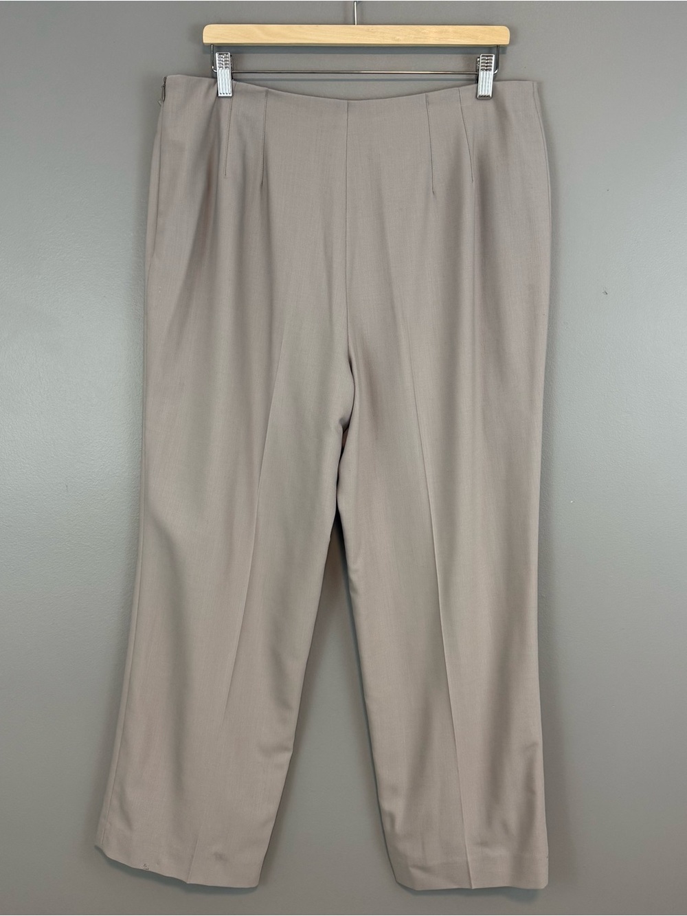 TALBOTS size 16 Petite Gray All Season Stretch Wool High Waist Trousers NWT READ